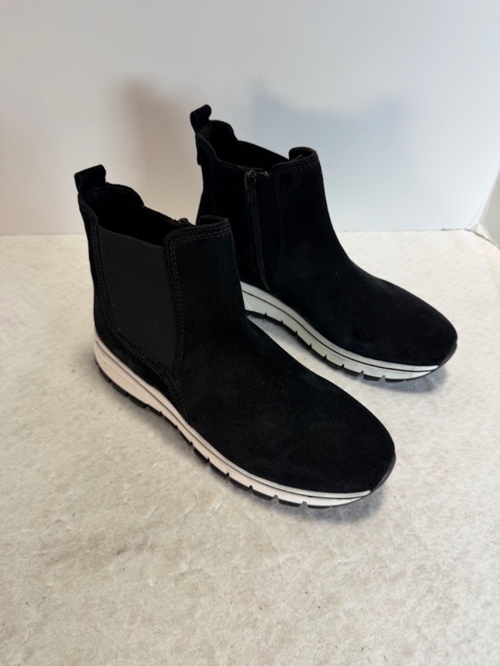 Gabor 73.550 Women's US 8 Black Suede Chelsea Ankle Boots NWT Side Zip